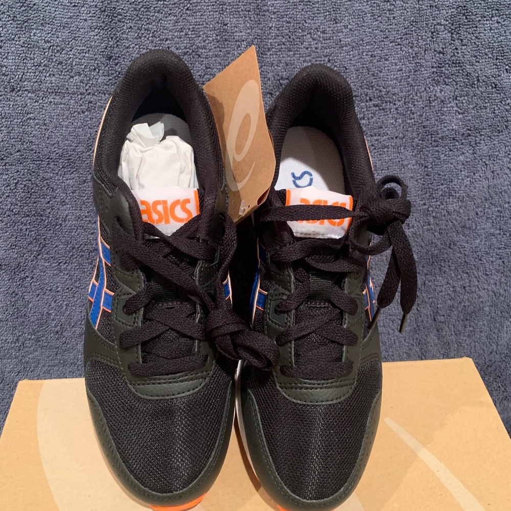 New in box! ASICS kids lyte classic gs sneakers